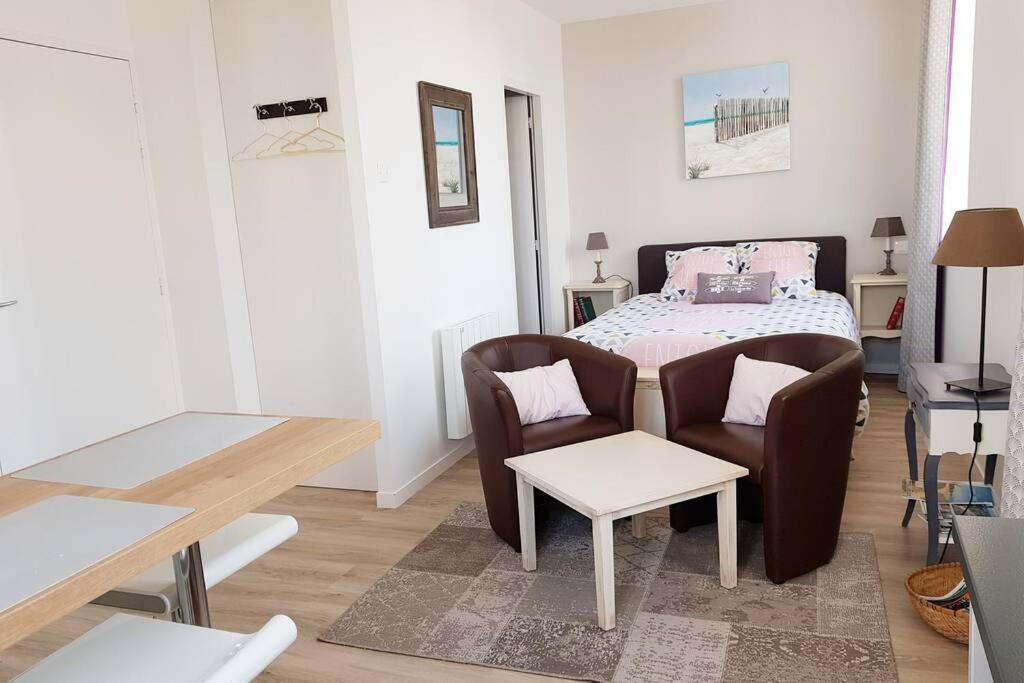 Studio Cosy Les Roses Tremieres 3 Etoiles Centre Plouharnel Proche Mer Buitenkant foto